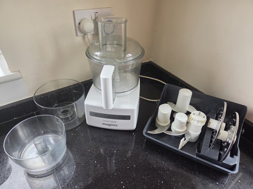 Magimix compact 3200 - auto, food